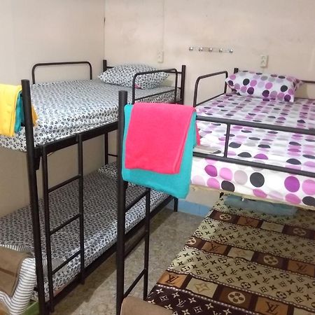 Jogja Backpacker Home ジョグジャカルタ エクステリア 写真