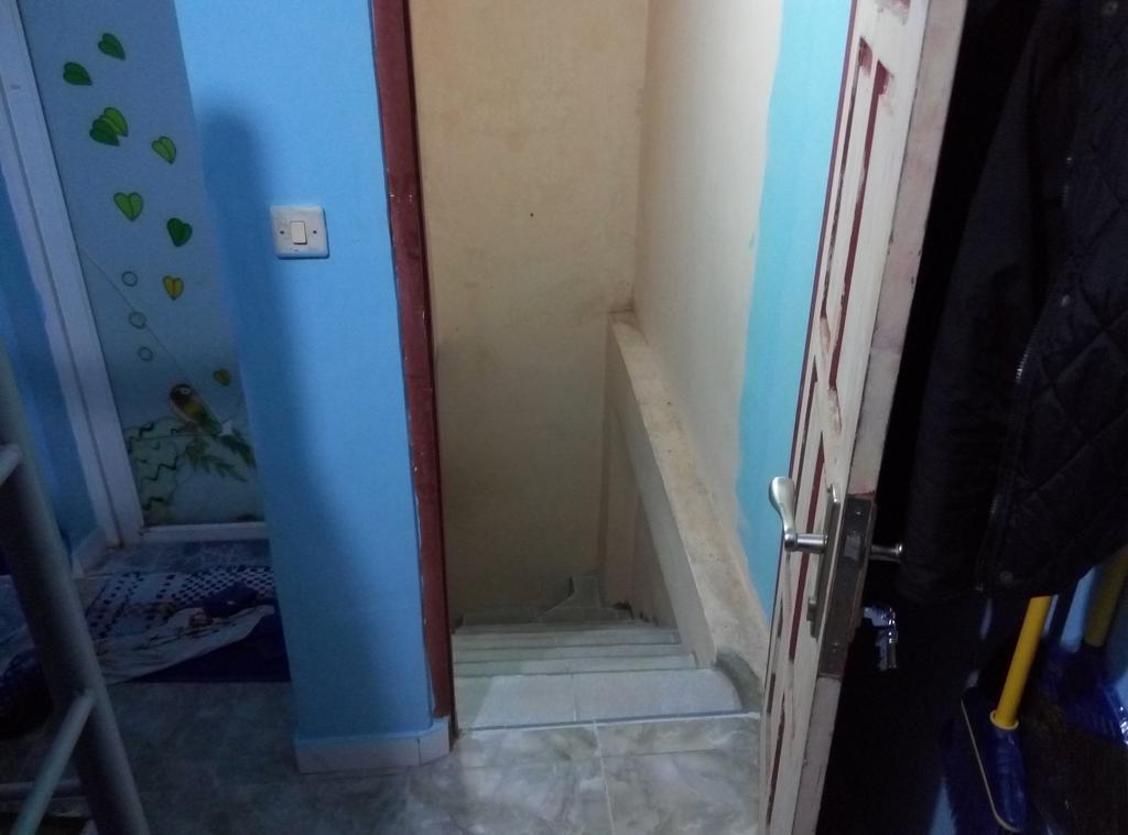 Jogja Backpacker Home ジョグジャカルタ エクステリア 写真