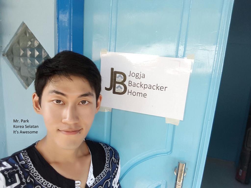 Jogja Backpacker Home ジョグジャカルタ エクステリア 写真